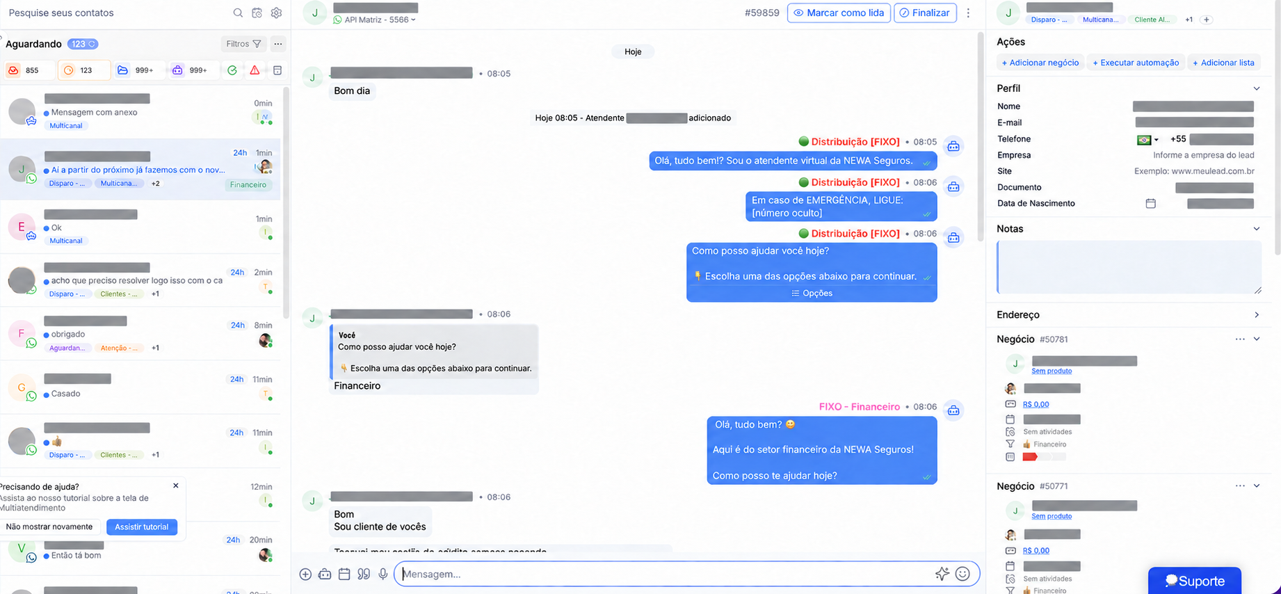 Tela de multiatendimento do CRM com informações anonimizadas